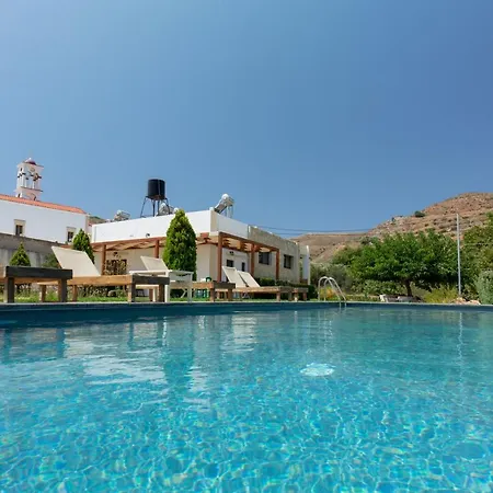 Apartment Agarathos Traditional Rooms - Pool - Kaliviani -On The Road To Balos Kaliviani