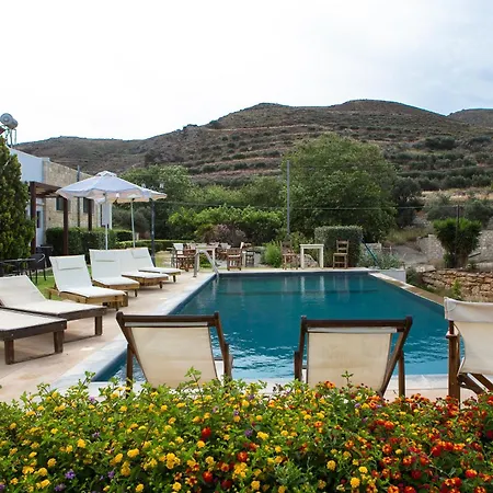 Agarathos Traditional Rooms - Pool - Kaliviani -On The Road To Balos * Kaliviani