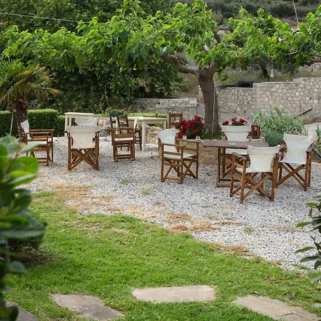 Agarathos Traditional Rooms - Pool - Kaliviani -On The Road To Balos
