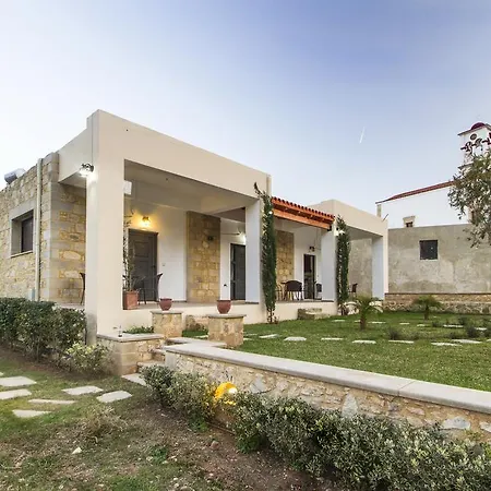 Apartment Agarathos Traditional Rooms - Pool - Kaliviani -On The Road To Balos