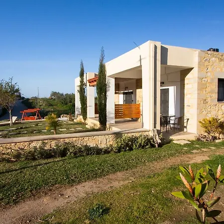 Apartment Agarathos Traditional Rooms - Pool - Kaliviani -On The Road To Balos Kaliviani