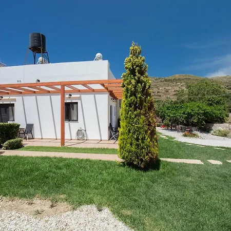 Agarathos Traditional Rooms - Pool - Kaliviani -On The Road To Balos Apartment